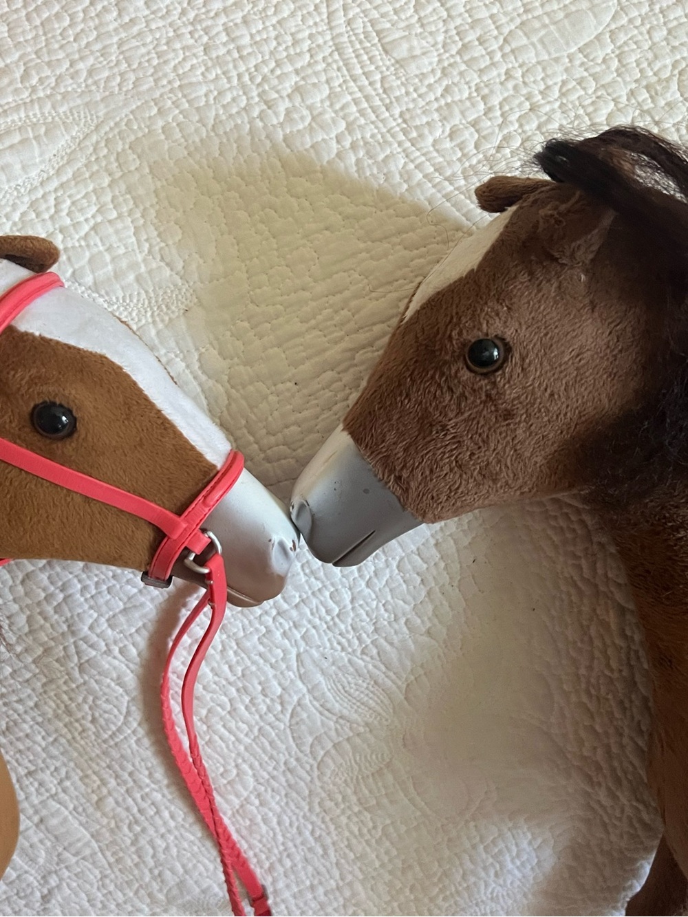 Plush Horses 18” x 21” w Bridle Accessory in Pink n Browns - Kids